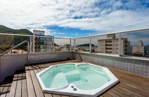 Governador Celso Ramos Apartment | Cobertura com Jacuzzi privativa