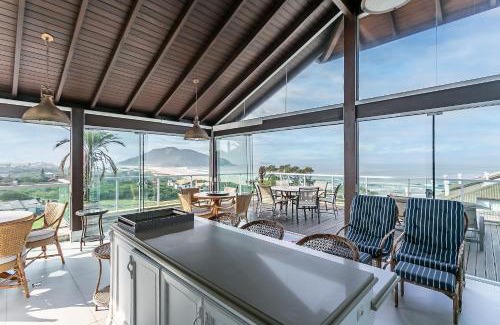 Santinho Apartment | Cobertura Frente MAR | WI-FI 600mb #CSA03