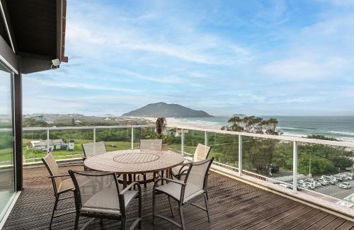 Santinho Apartment | Cobertura Frente MAR | WI-FI 600mb #CSA03