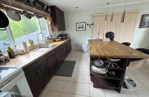 Dongola House | Coboconk Cottage