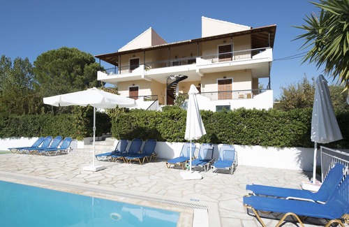 Petaleia Apartment | Cochelli Villas (Lower Floor)