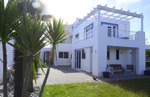 Waimairi Beach Apartment | Cockle Lane Studio 1 - A beachside getaway, just for you.
