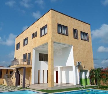 Teshie Hotel | Cocktail and Dreams Hotel