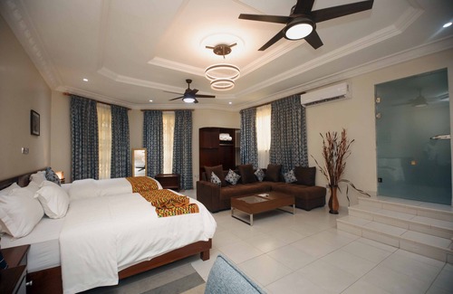 Teshie Hotel | Cocktail and Dreams Hotel