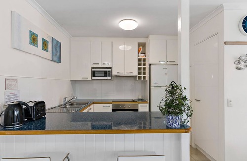 Noosaville Apartment | Coco Bay Resort, Private Rear Courtyard, North facing unit, Close to the shared pool