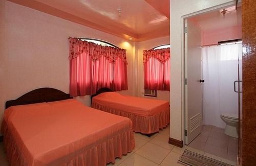 Dauis Hotel | Coco Grove Tourist Inn
