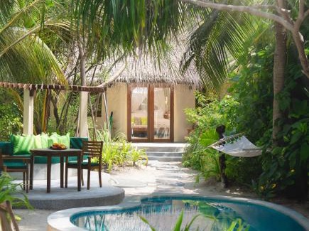 Dhunikolhu Resort | Coco Palm Dhuni Kolhu