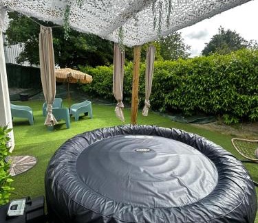 Quimper House | Cocon familial proche des plages 10 personnes