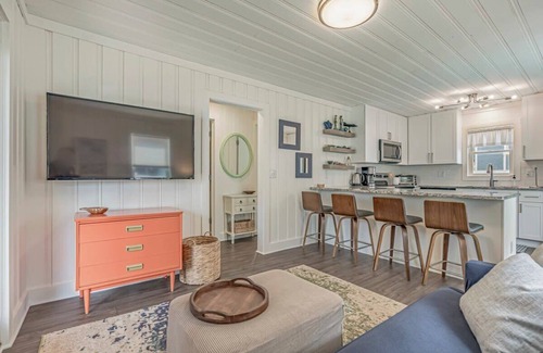 Cherry Grove Beach House | Coconut Flats Duplex- Downstairs-