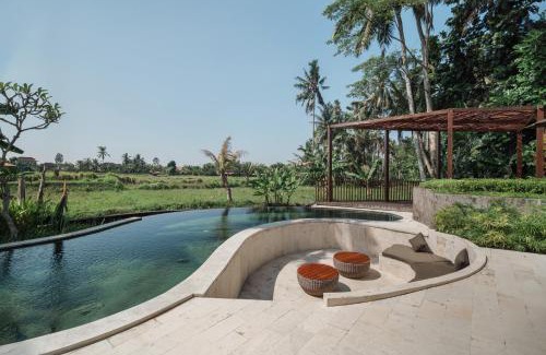 Pengosekan Villa | Coconut Grove Villa by Betterplace