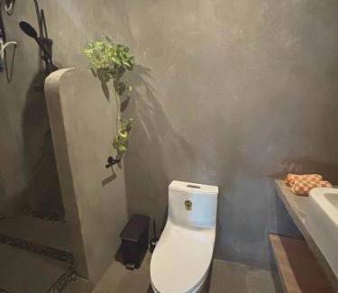 Catangnan Hotel | Coconut Home - Room 1