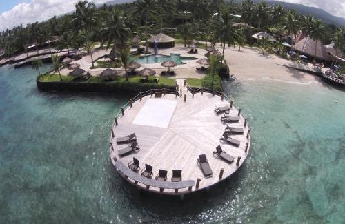 Maninoa Resort | Coconuts Beach Club Resort and Spa