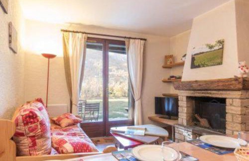 Monetier-les-Bains Apartment | Cocoon with garden and beautiful mountain view