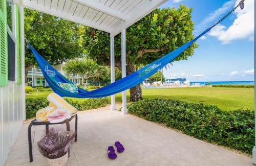 Seven Mile Beach House | Cocoplum #3 Condo