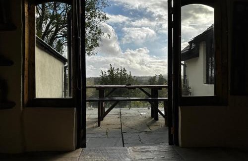 Bethania House | Coed Y Ddraig - themed 3 bedroom cottage, with bar & pool table