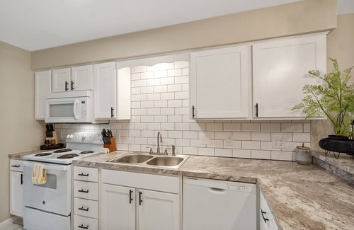 Table Rock Condo | Coffman Escape – Stay for 6