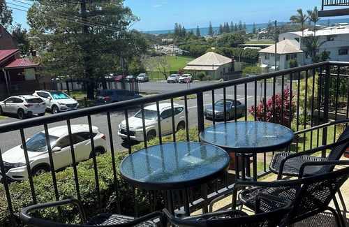 Coffs Harbour Apartment | Coffs Jetty 2 Bedroom, 2 Bathroom Seabreeze, walk to Jetty strip and beach
