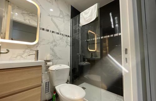 Metz-Centre – Ancienne Ville Apartment | Coislin - Studio 4 Personnes - hyper centre - Balcon privé