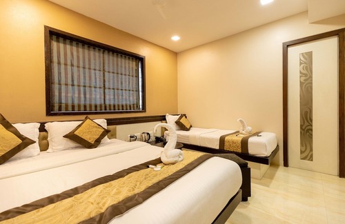Wellington Pier Hotel | Colaba Suites