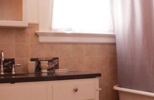 Ashbury Heights Apartment | Cole Valley Lower Apartment