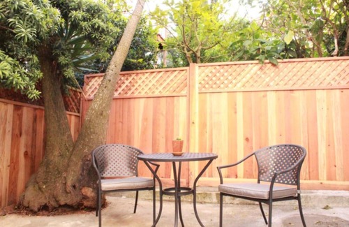 Ashbury Heights Apartment | Cole Valley Lower Apartment