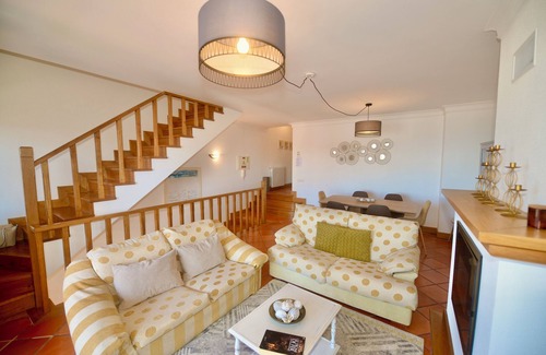 Sao Martinho do Porto Apartment | Collasão - Stunning Duplex with Pool & Sea Views