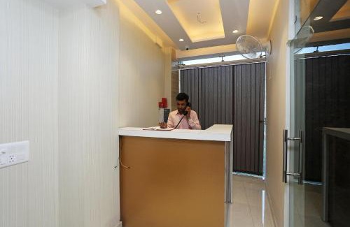 New Delhi Hotel | Collection O Cozy Vibes Stay