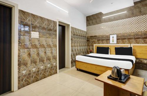 Jammu Hotel | Collection O Jammu Near Ragunath Bazaar