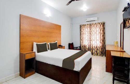 Arpora Hotel | Collection O Maizons Lakeview Resort