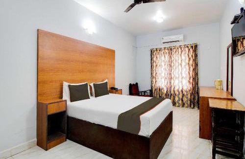 Arpora Hotel | Collection O Maizons Lakeview Resort