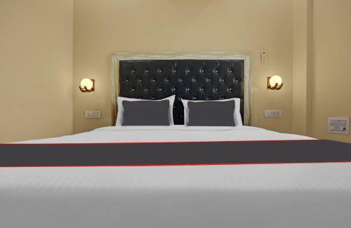 New Delhi Hotel | Collection O Metro View Ashok Vihar Near Shalimar Bagh Metro Station
