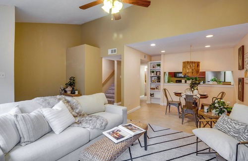 College Hills Estates House | College Station Gem w/Pool Access Near University