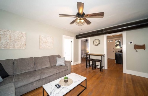 Ghent Apartment | Colley Manor - Washington Suite