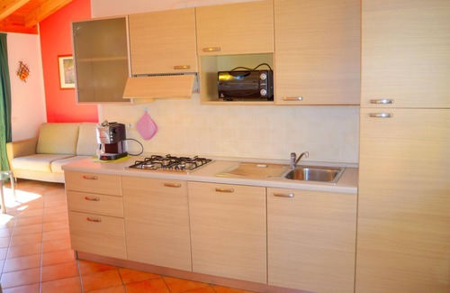 Vercana Apartment | Collina Carolea Holiday Apartment with Pool