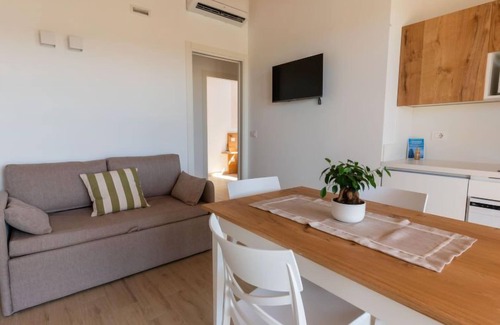 Cologna Spiaggia Apartment | Colline e Mare by Interhome