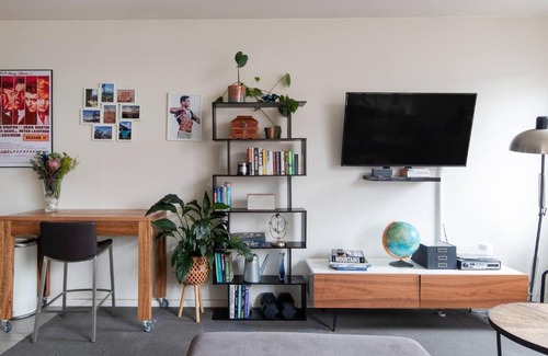 Collingwood Apartment | Collingwood Cool Bordering Vibrant Richmond