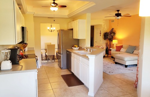 Fort Myers Condo | Colonial Country Club. Golf. Gated. 1st Flr. Garage. Bkyd. Lots of Sunlight!