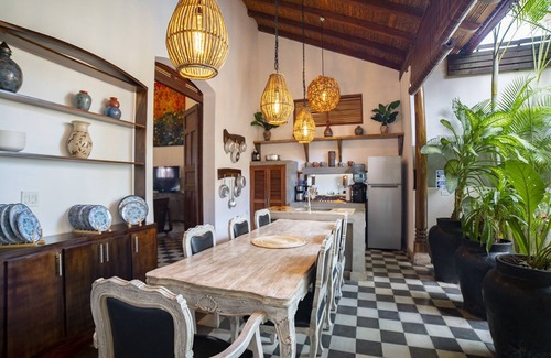 Granada House | Colonial Elegance and Poolside Retreat