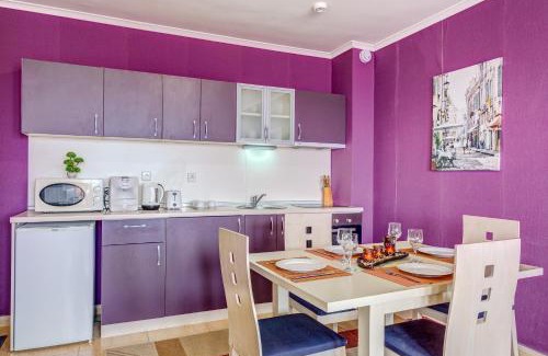 Pamporovo Apartment | Colorful 2BD Apartment with Indoor Fireplace and Mountain View by Flat Mаnager