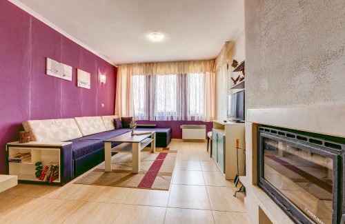 Pamporovo Apartment | Colorful 2BD Apartment with Indoor Fireplace and Mountain View by Flat Mаnager