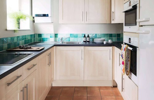 Westbourne Apartment | Colourful house 3 Bed Apt - Notting Hill