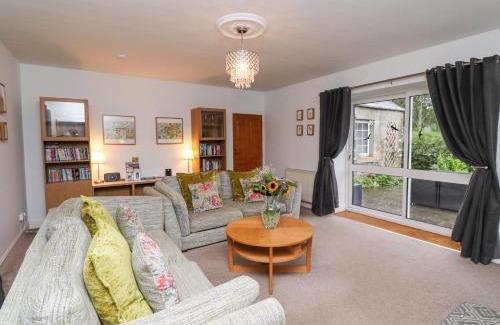 Hawick House | Colterscleuch Cottage
