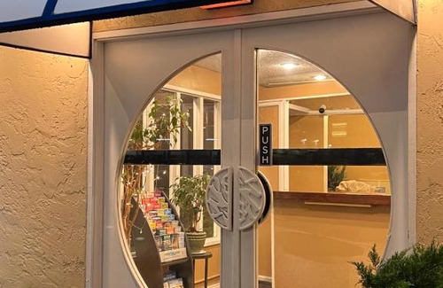 Seattle Hotel | Columbus Motor Inn