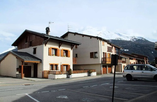 Aussois Apartment | COM318M : Apartment in quiet area close to free shuttles and swimming pool