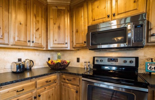 Canyon Apartment | Comanche cabin on the west rim