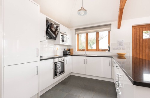 Bude Cottage | Combermere Cottage, Bude, glimpses of canal & Sea