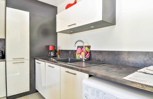 Uzes Apartment | Come and stay in this pleasant, bright apartment for 6 people in the heart of Uzès.