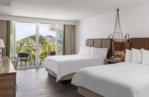 Upper Matecumbe Key Hotel | Come Create Memories w/Fun-filled Adventures at this Paradise! Outdoor Pool!