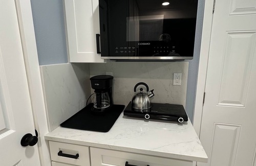 Madeira Beach Cottage | Come enjoy the serenity of Gulf Gardens at Madeira Beach, new renovated unit.