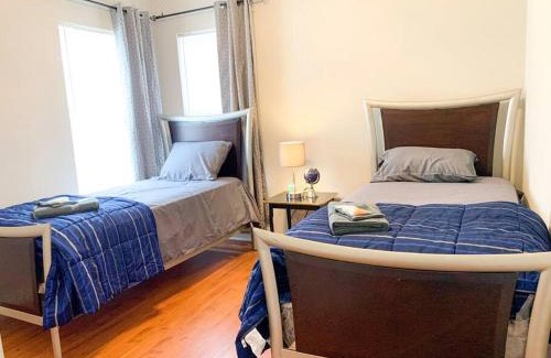 Durham House | *Come home - 1 mile from Duke & Downtown Durham